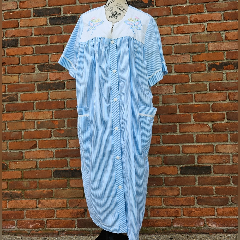 VTG Anthony Richards Snap Button Seersucker Stripe House Dress Size L-XL Fit